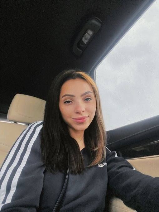 Sweet girl 🍆🍆🍆🔥🔥🔥 - Image 2